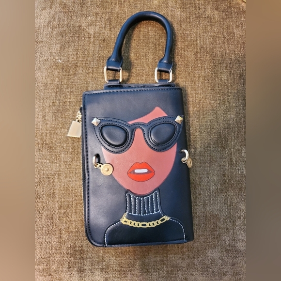 Handbags - Unique Statement Small Purse NWOT